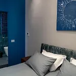 Guest house Panorama Host - Fuaje Concept Chiaia 4*